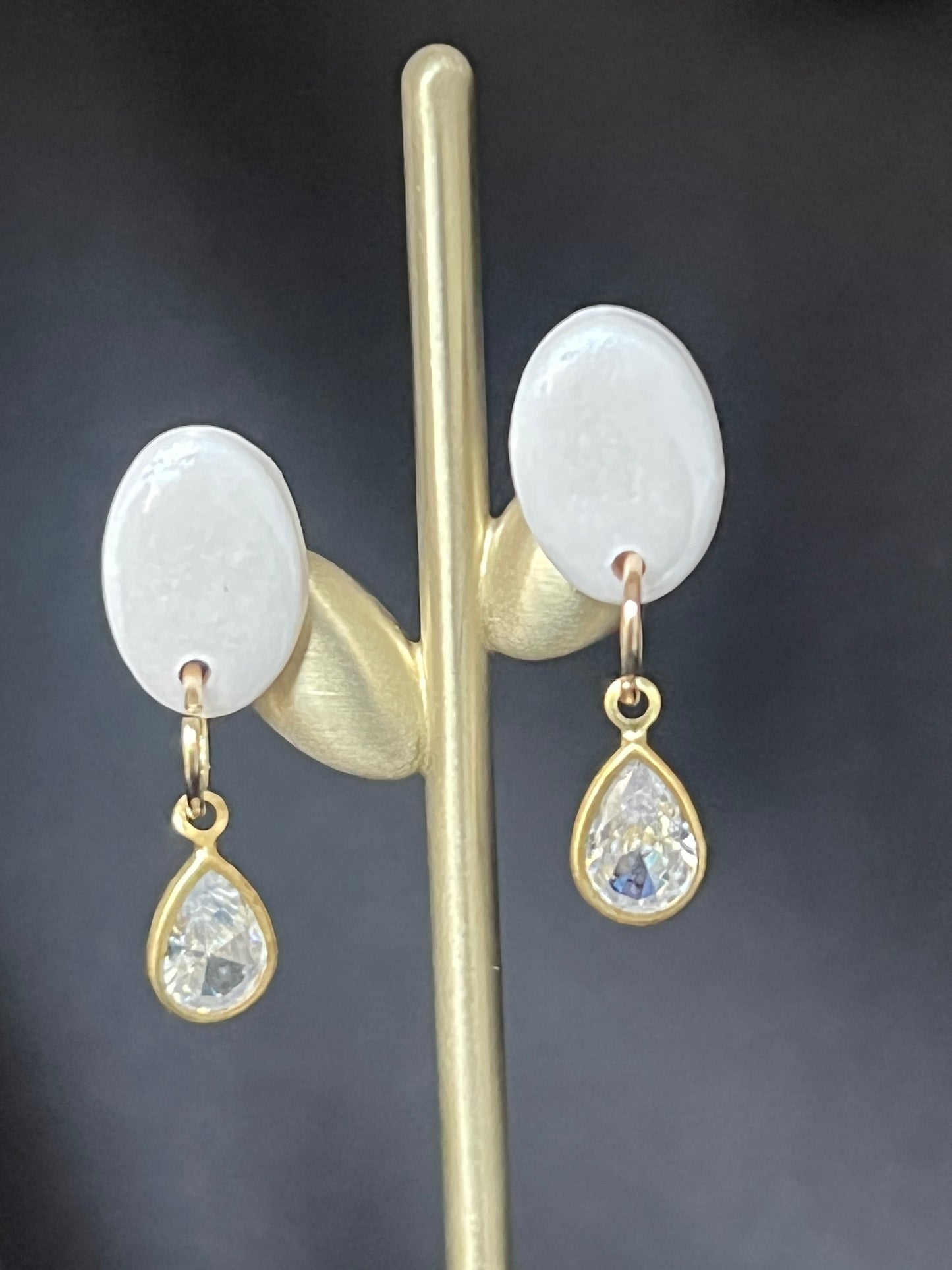 Pearly White Studs with Shiny Pendant