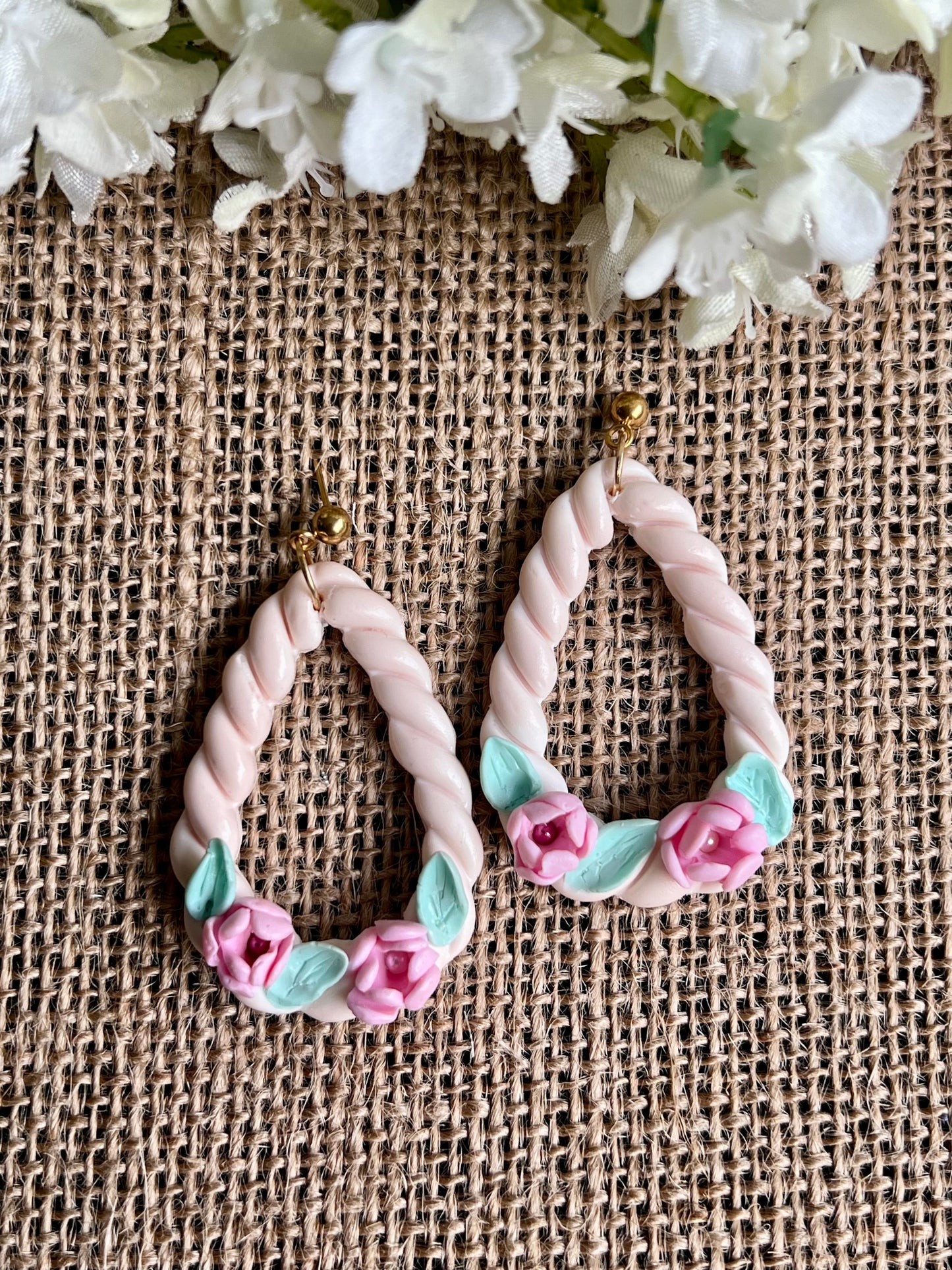 Romantic Dangle Earrings in Soft Pink
