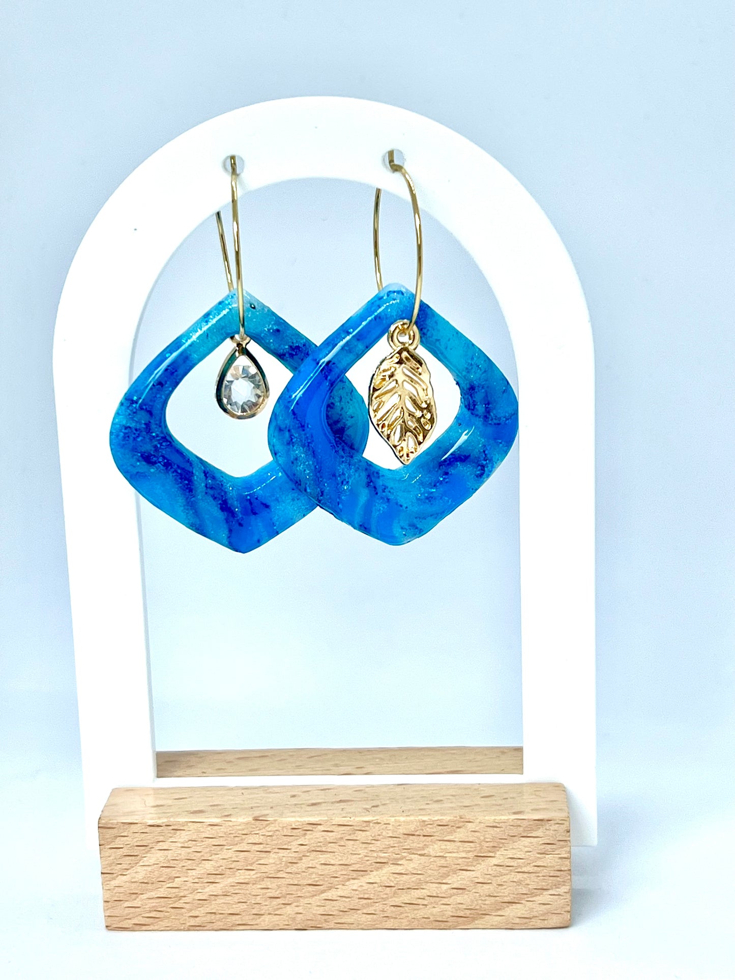 Summer Hoops in Turquoise with Accessories included