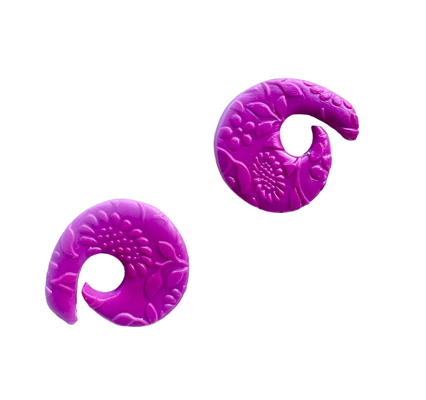 Textured Spiral Shape Studs in Plum Color