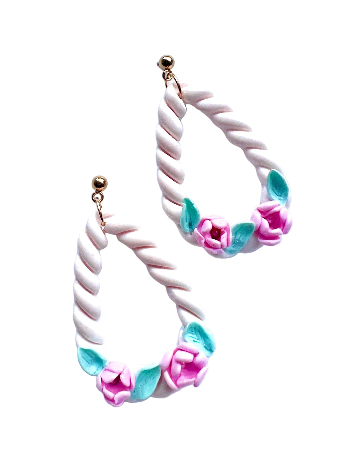 Romantic Dangle Earrings in Soft Pink