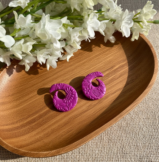 Textured Spiral Shape Studs in Plum Color