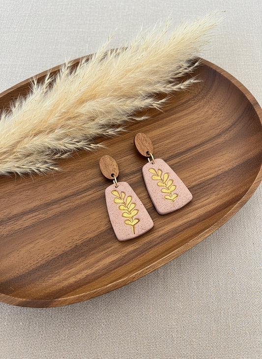 Dangle Earrings in Sand Color with Pressed Leaf Effect