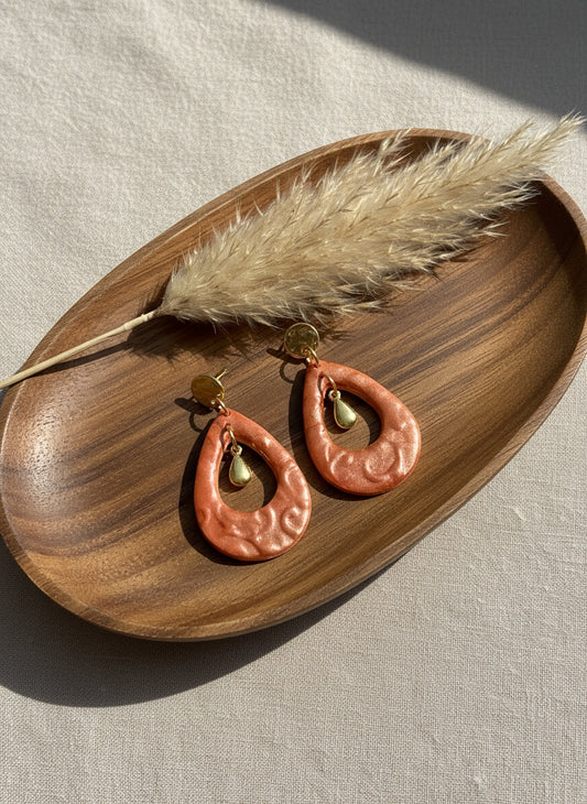 Dark Orange Teardrops Earrings with Copper Effet
