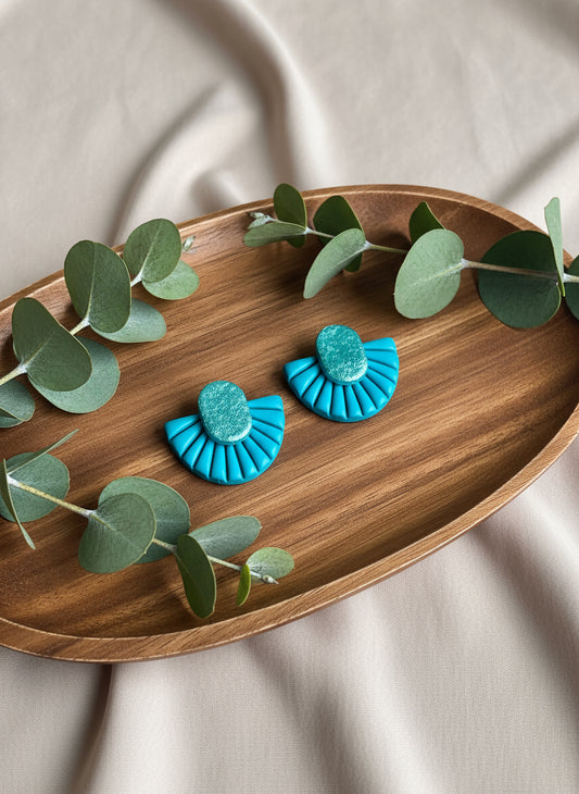 Summer Studs Earrings in Flashy Turquoise