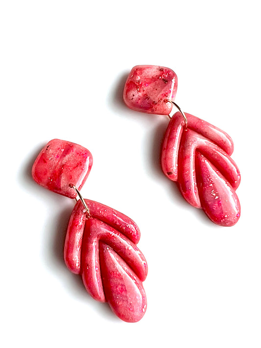 Summer Dangle Earrings in Pink